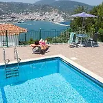 Aegeon Skopelos stad